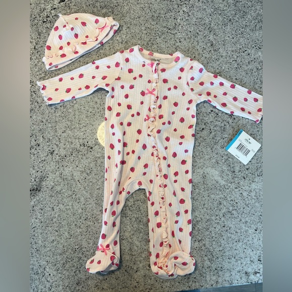 Little Me Other - NWT Strawberry Ribbed Sleeper and Hat 6 Months